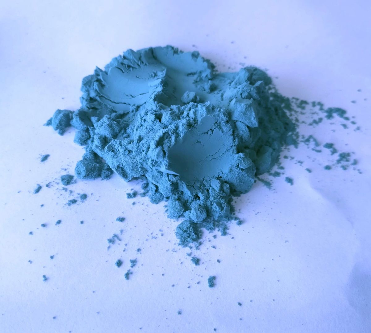 Phycocyanin, the natural blue pigment from spirulina